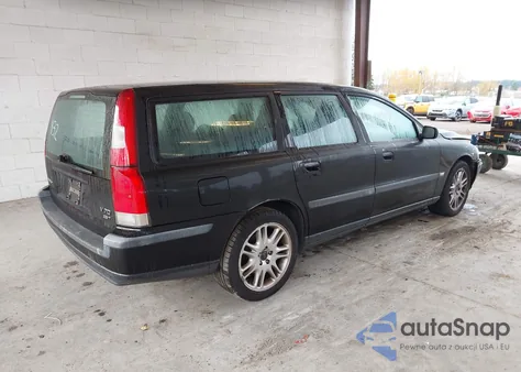 2004 Volvo V70 2.5T из США, поврежденный, VIN YV1SW59V342381561